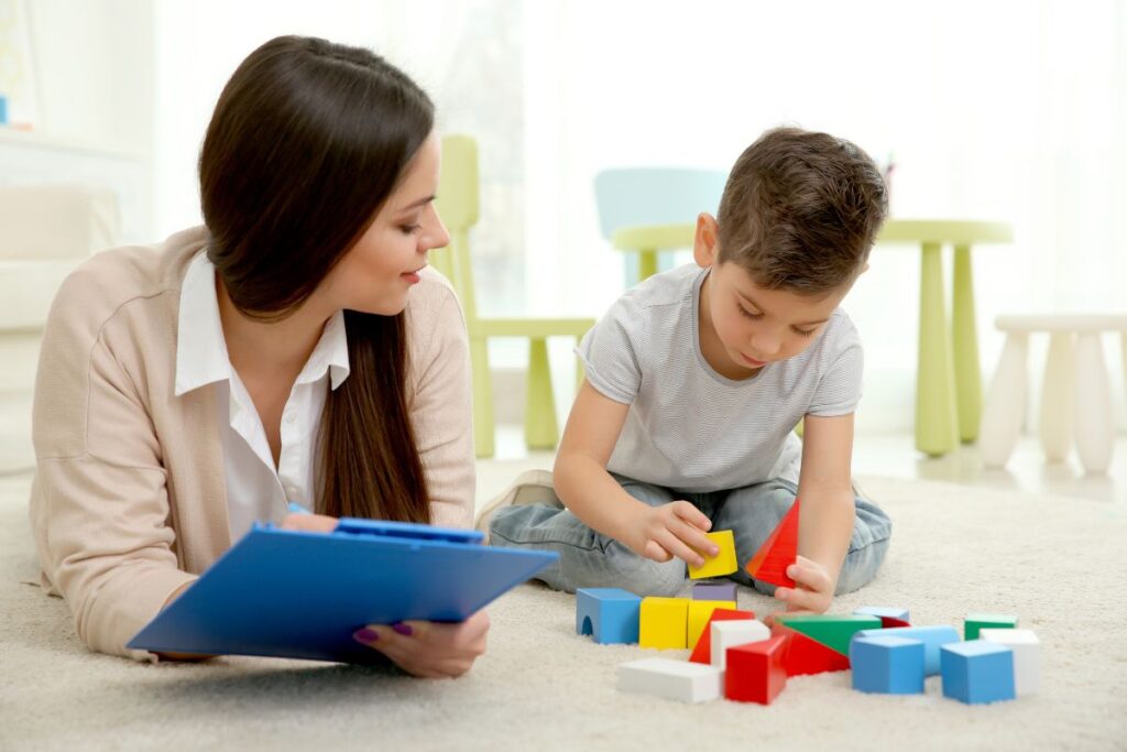 Psicóloga Bia Morais fala sobre a prática da Psicologia com Crianças