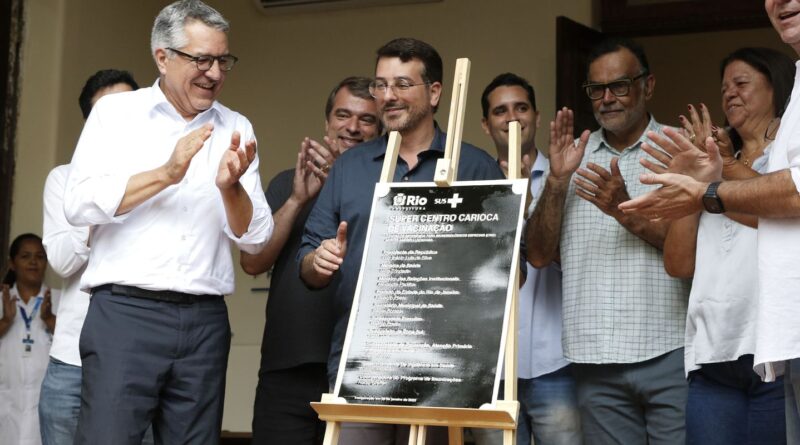 Rio inaugura Super Centro de Vacinação em edifício histórico