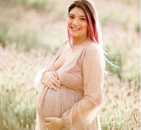 São Paulo (SP) - Pandemia fez aumentar preocupação com mortalidade materna - Ana Caroline Saldanha Martins durante a gravidez, em 2021 -  Foto: Arquivo Pessoal