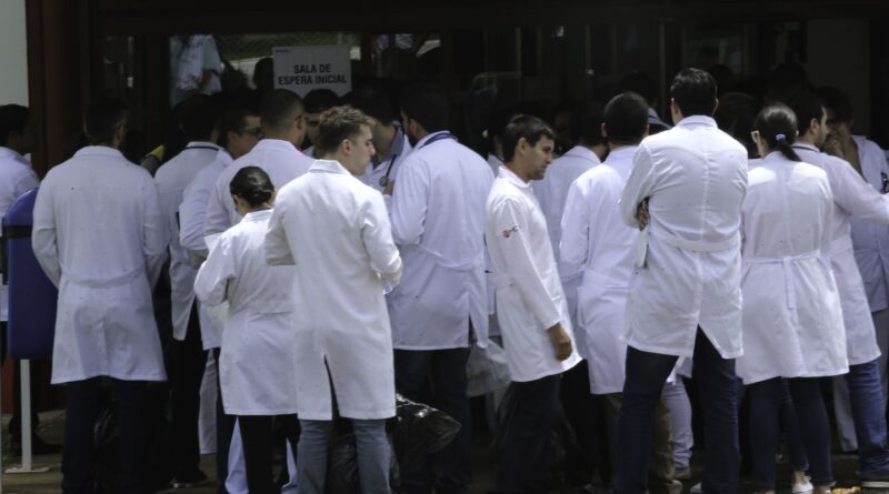 Termina hoje prazo para inscrição no Programa Mais Médicos