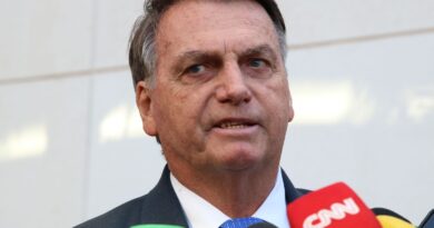 Bolsonaro é internado em São Paulo para exames de rotina