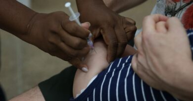 Pediatra alerta para importância da vacinação em bebês prematuros