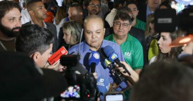 Rede de saúde do DF entra em colapso por dengue, diz governador