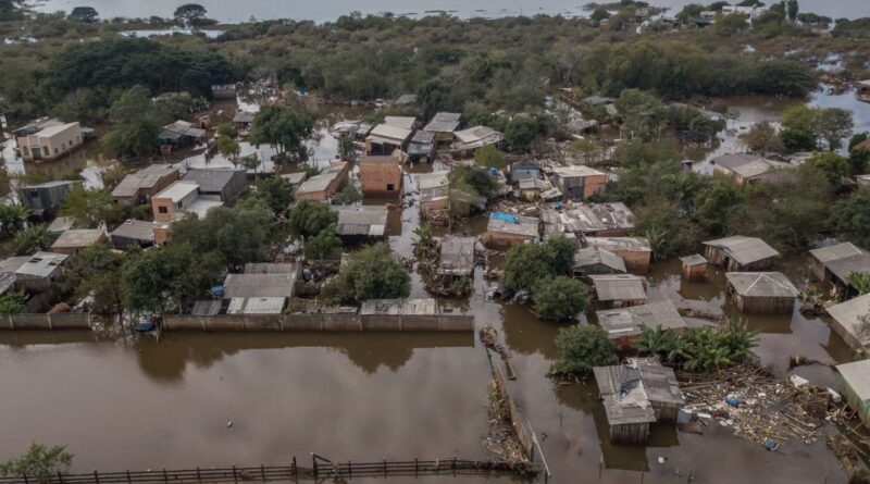 Saúde atende município gaúcho que ficou totalmente submerso